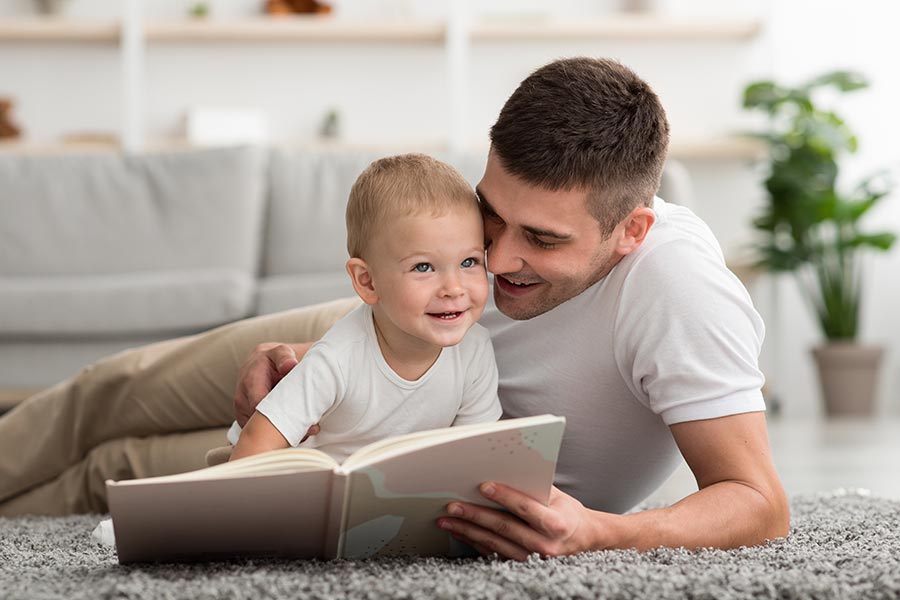 ¿Sabes qué es el complemento de maternidad para progenitores varones?